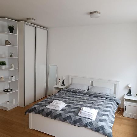 White Apartment Belgrado Esterno foto